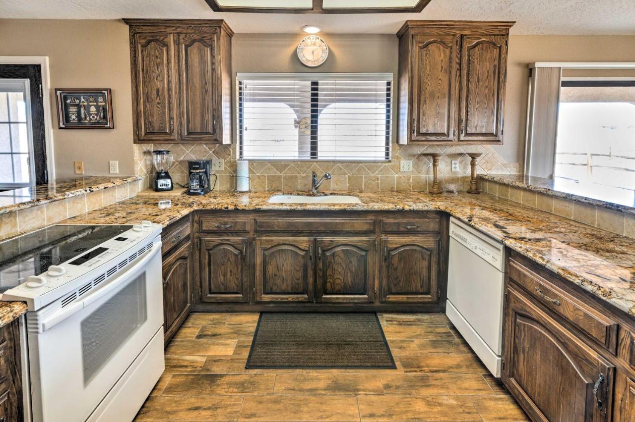 Bullhead City Home With Private Pool, Hot Tub And View Dış mekan fotoğraf
